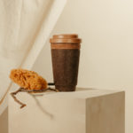 Cestovní hrnek Kaffeform Refined Muškátový ořech 350ml